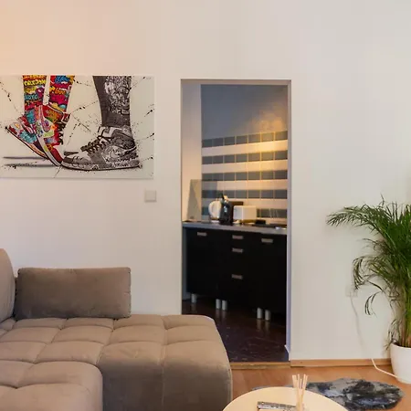 Prime Location - Breathtaking Architectural Views Apartment Bucharest