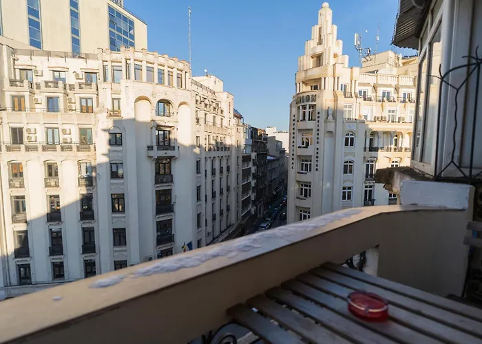 Apartment Prime Location - Breathtaking Architectural Views *