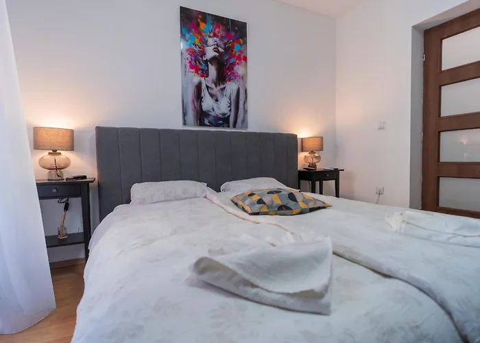 Apartment Prime Location - Breathtaking Architectural Views Bucharest