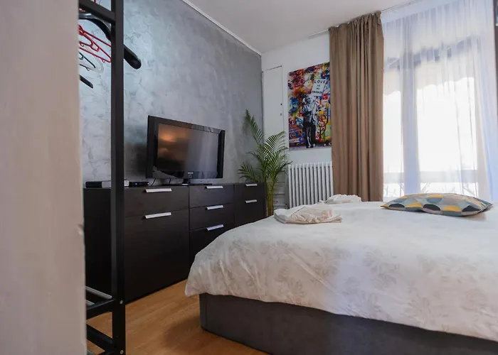 Apartment Prime Location - Breathtaking Architectural Views *