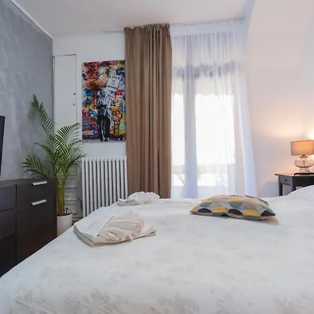 Prime Location - Breathtaking Architectural Views Appartement Bucarest