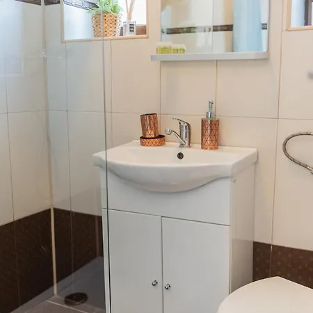 Prime Location - Breathtaking Architectural Views Boekarest