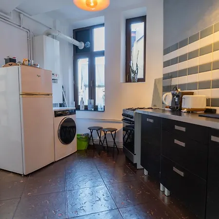 Prime Location - Breathtaking Architectural Views Apartment *