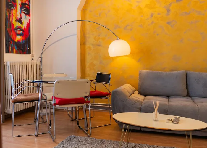 Prime Location - Breathtaking Architectural Views Apartament *