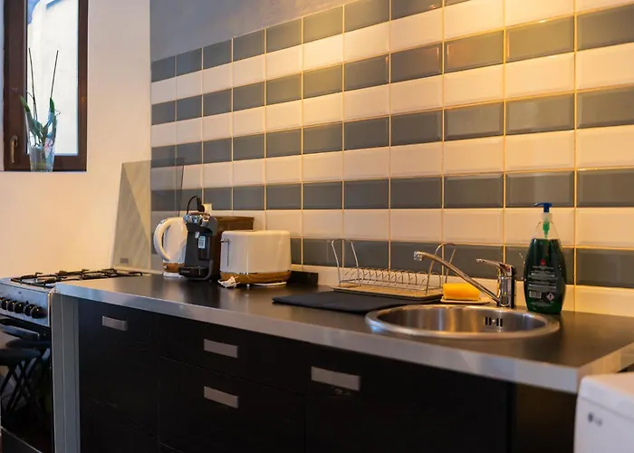 Prime Location - Breathtaking Architectural Views