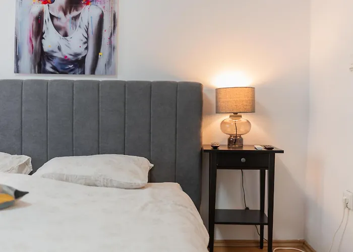 Prime Location - Breathtaking Architectural Views