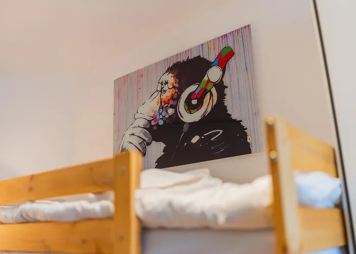 Prime Location - Breathtaking Architectural Views 아파트 *