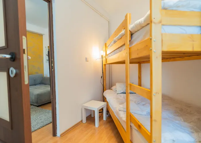 Prime Location - Breathtaking Architectural Views 아파트 *