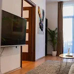 Apartment Prime Location - Breathtaking Architectural Views