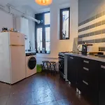 Prime Location - Breathtaking Architectural Views Apartment *